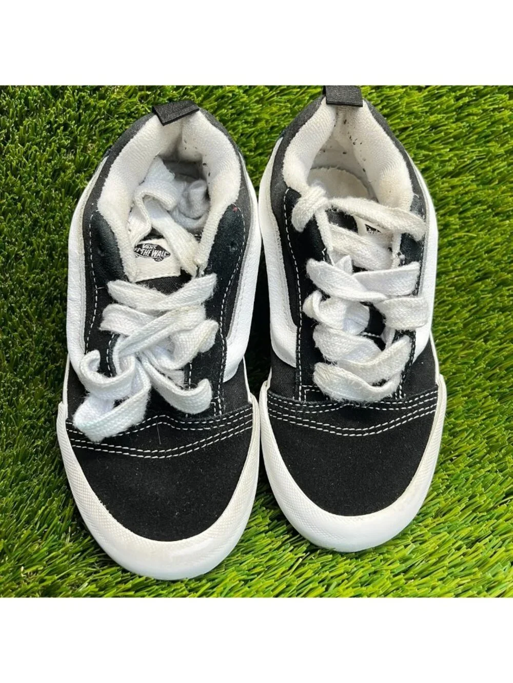 Vans Knu Skool Boys Size 2Y Black White Athletic Walking Skate Shoes Sneakers